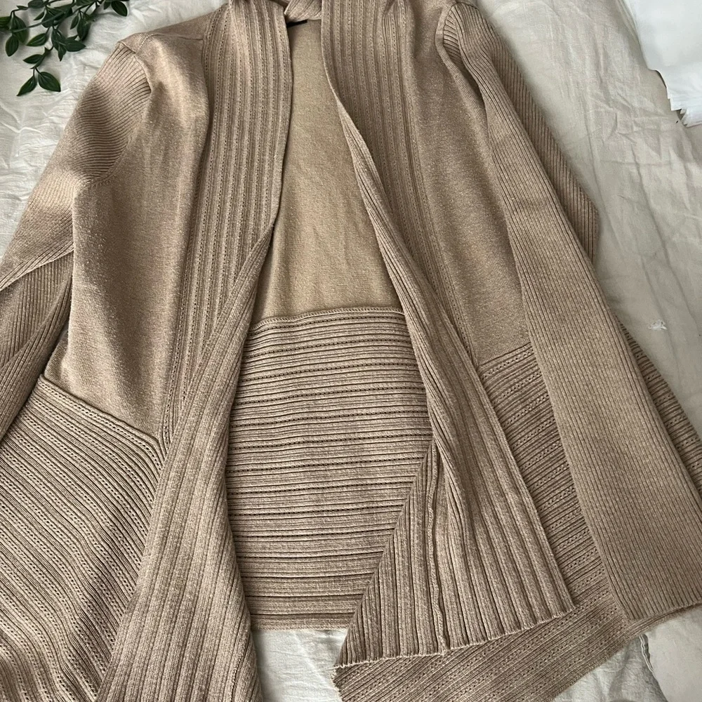 Cardigan - Picture 3 of 3